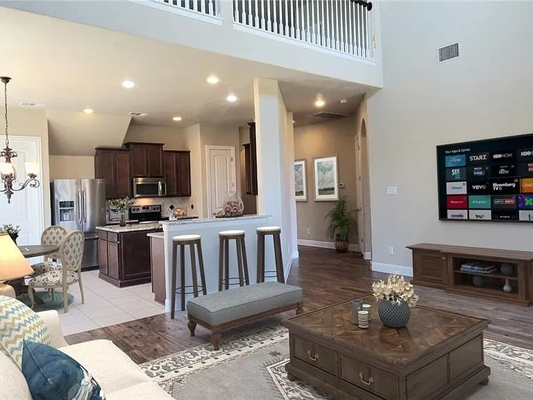 908 Hartman Dr — Photo 5