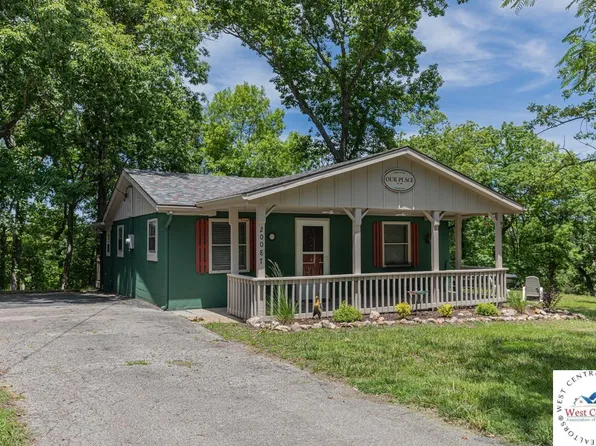 20087 Lakeview Ave, Warsaw, MO 65355