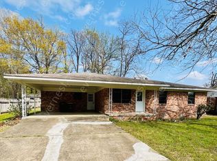 8709 Arnold Dr, Little Rock, AR 72209