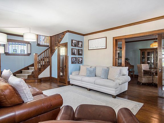 5th image of 526 Pennoyer Ave
