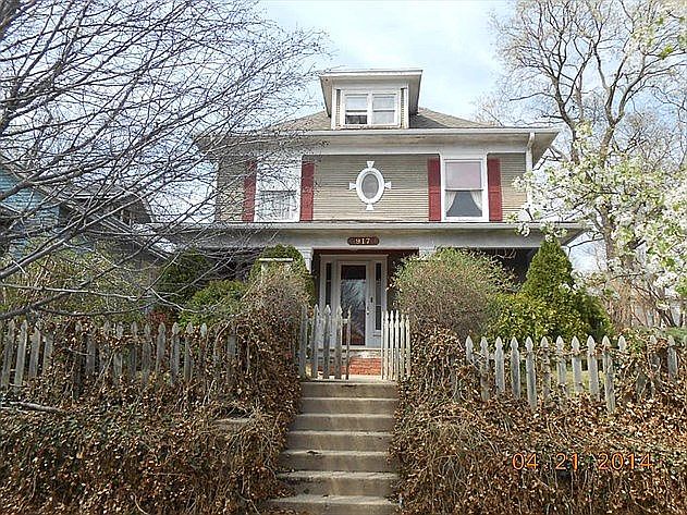 1st image of 917 Corby St