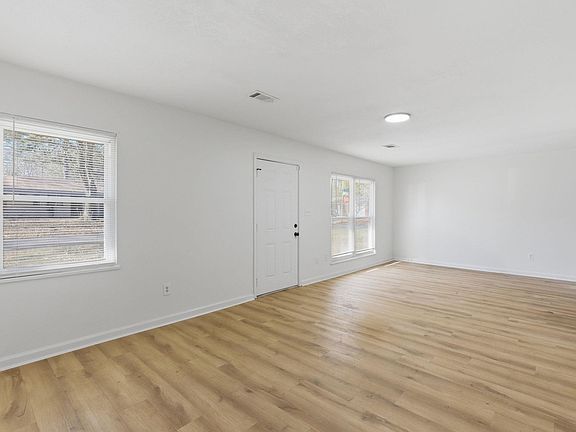 4th image of 10223 Jana Dr