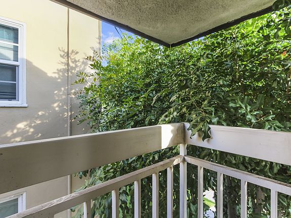 3rd image of 1313 E Wilson Ave APT 1