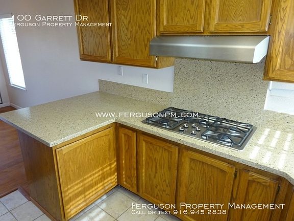 4th image of 100 Garrett Dr