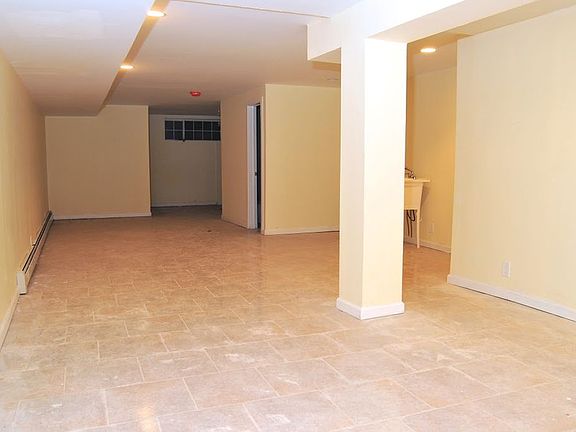 3rd image of 5520 Avenue O #1B