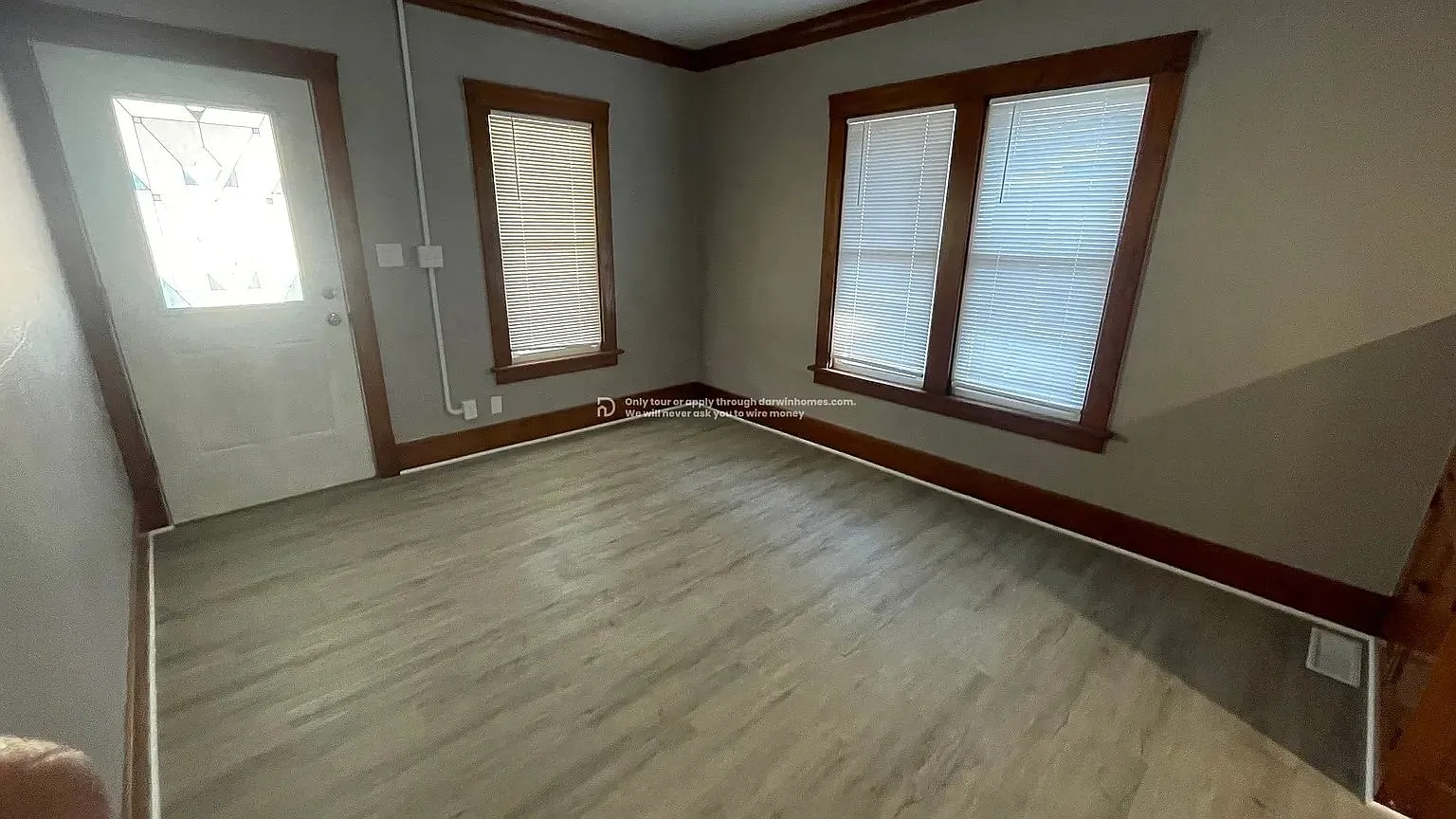 2 bed, 1.0 bath, 864 sqft, $895 — Photo 3