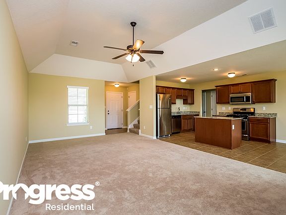 3rd image of 30 Willow Springs Ln