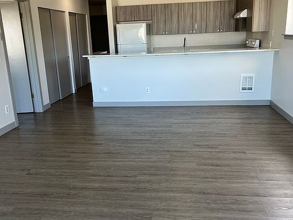 3rd image of 2921 Federal Ave