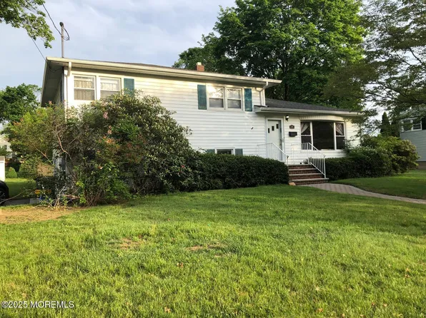 18 Hilltop Rd, West Long Branch, NJ 07764