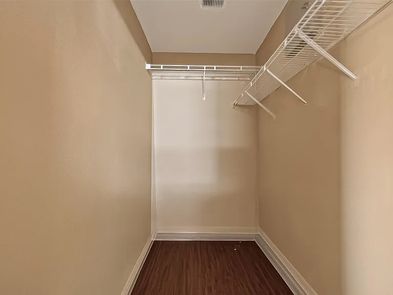 827 Royal George Ln — Photo 33