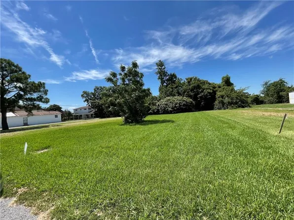 1017 Chilo St, Gretna, LA 70053