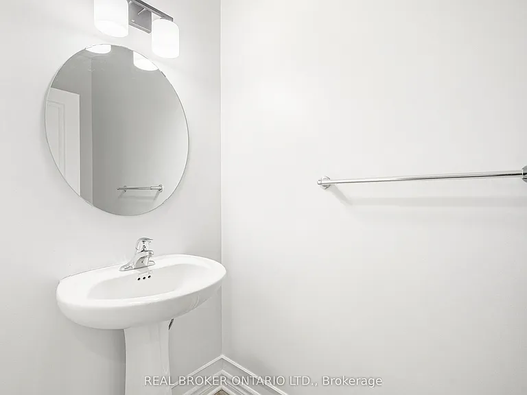 43 Claridge Dr — Photo 13