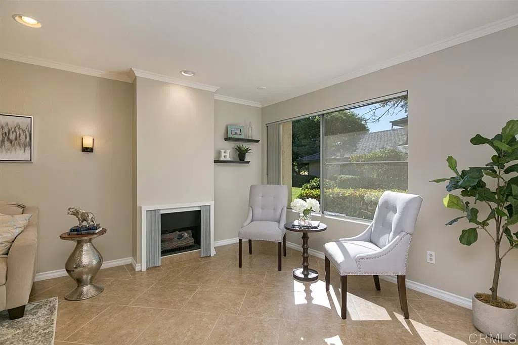 3 bed, 1472 sqft, $4,700 — Photo 2