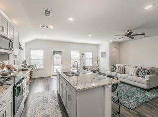 115 Willowbend Loop, Mabank, TX 75147