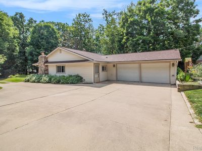 1347 E Dawson Rd, Milford, MI, 48381