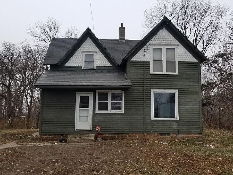 1st image of 19403 410th St