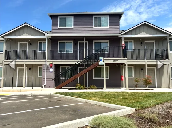 1997 Sky Park Dr, 1997 Sky Way #2, Medford, OR 97504