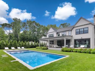 18 Bay View Rd N, Southampton, NY 11968