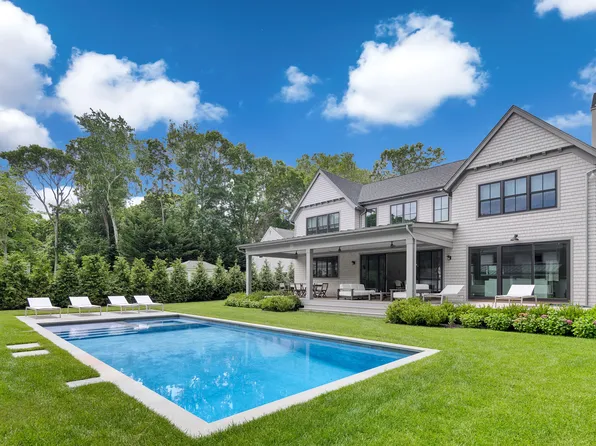 18 Bay View Rd N, Southampton, NY 11968