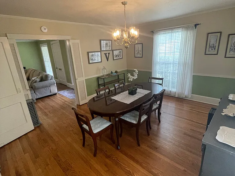 3642 Gilbert Dr — Photo 8