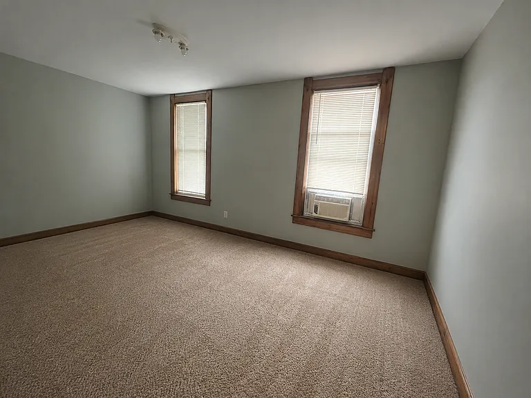 320 Alabama St — Photo 44