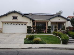 8808 Sandpines Dr, Bakersfield, CA 93312