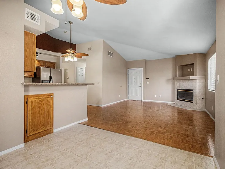 381 Manti Pl — Photo 6