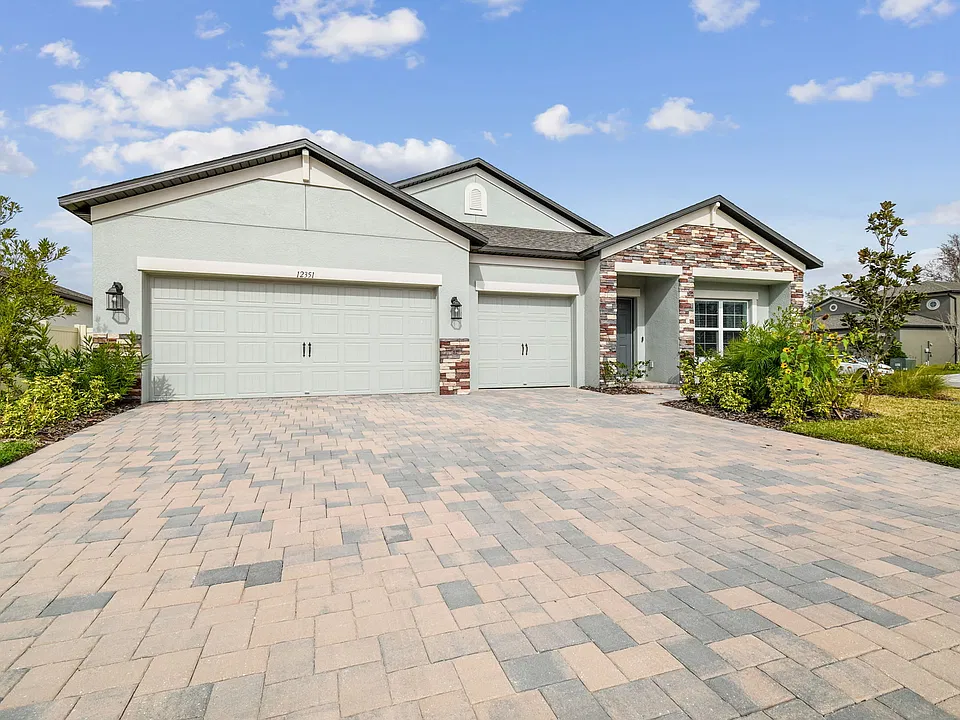 12351 Nouveau Ave