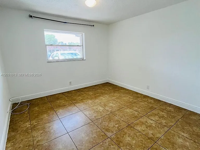 7701 SW 10th Ct #1A — Photo 9