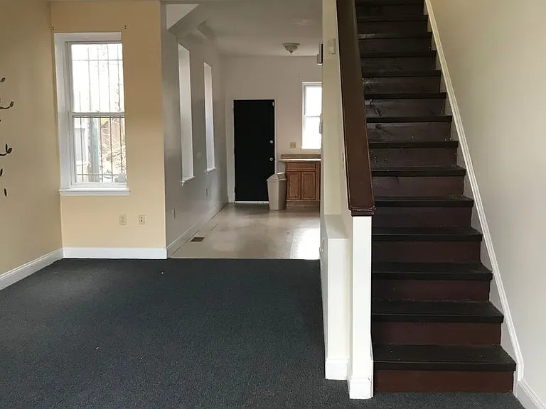 1316 S May St — Photo 3