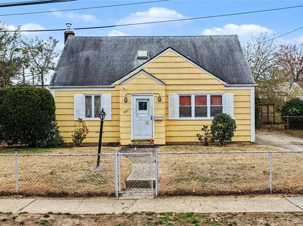 1927 Franklin Road, Valley Stream, NY 11580