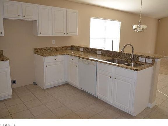 5th image of 15717 Beachcomber Ave