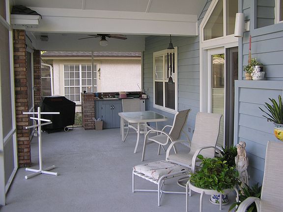 Porch & summer kitchen