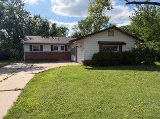 1037 S Wicker Ln, Wichita, KS 67207