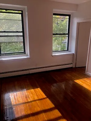 Rented by R New York | media 37