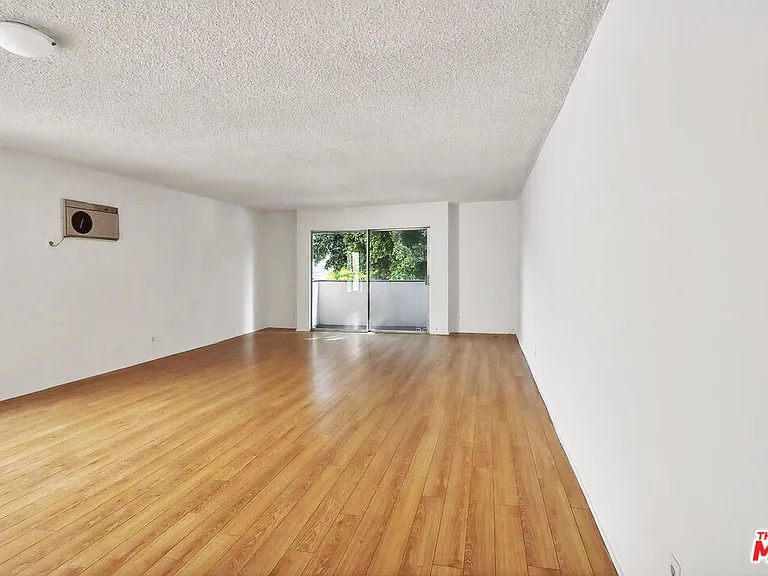10980 Ohio Ave #101 — Photo 3