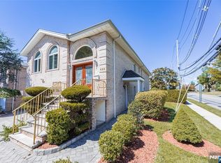 499 Morse Ave, Ridgefield, NJ 07657