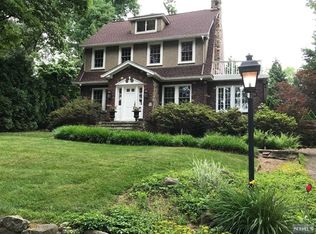 14 Warren Ln, Alpine, NJ 07620