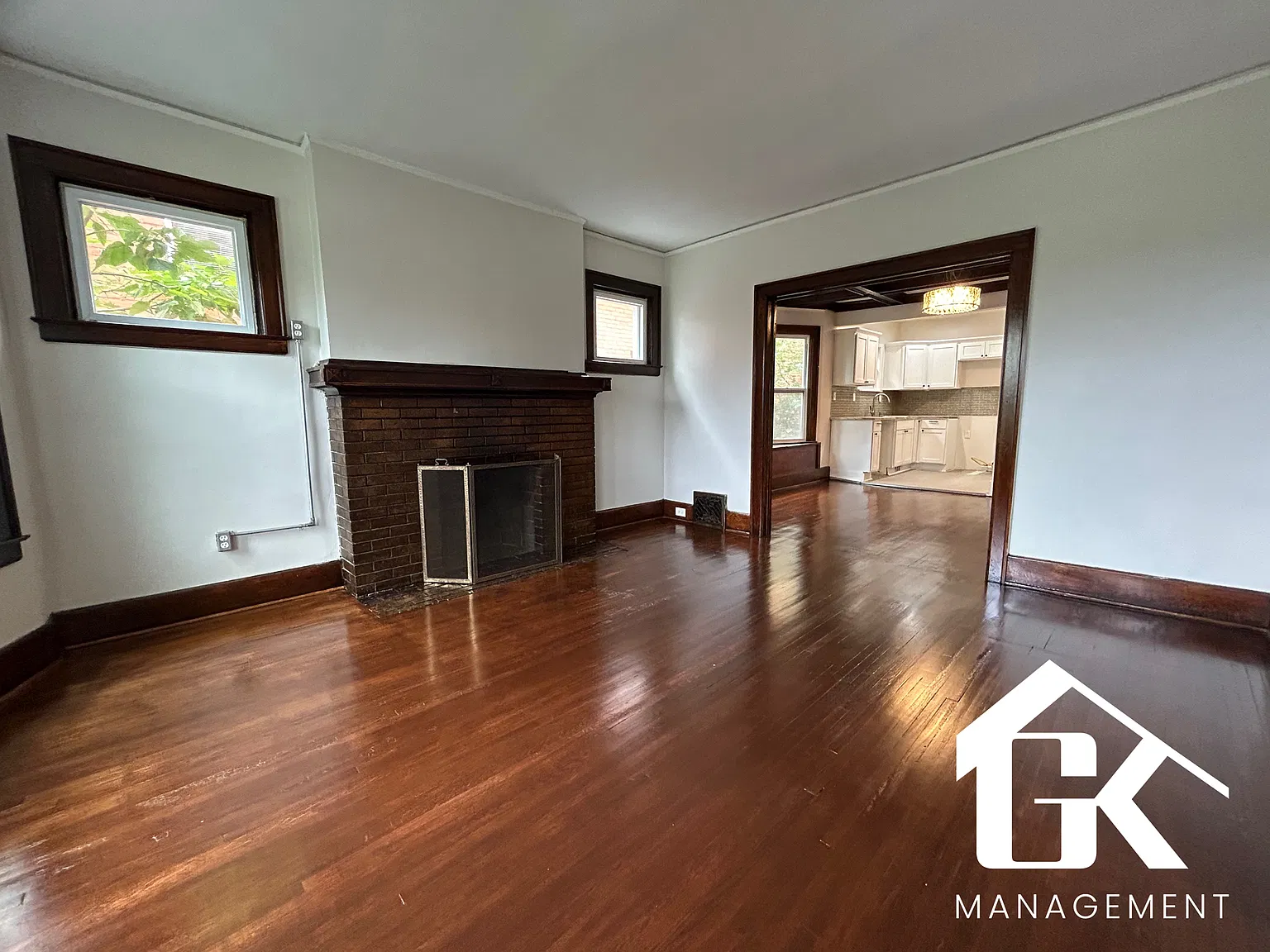 3 bed, 1200 sqft, $1,400 — Photo 1