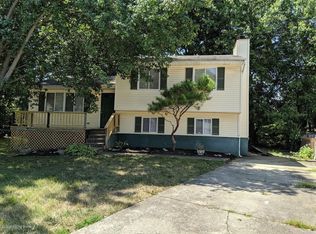 8404 Archwood Ct, Louisville, KY 40219
