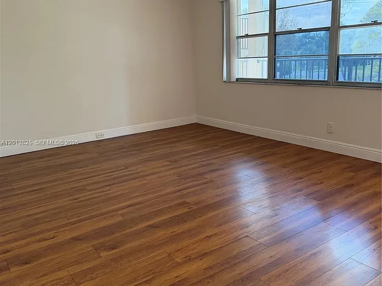 1551 SW 135th Ter #311G — Photo 6