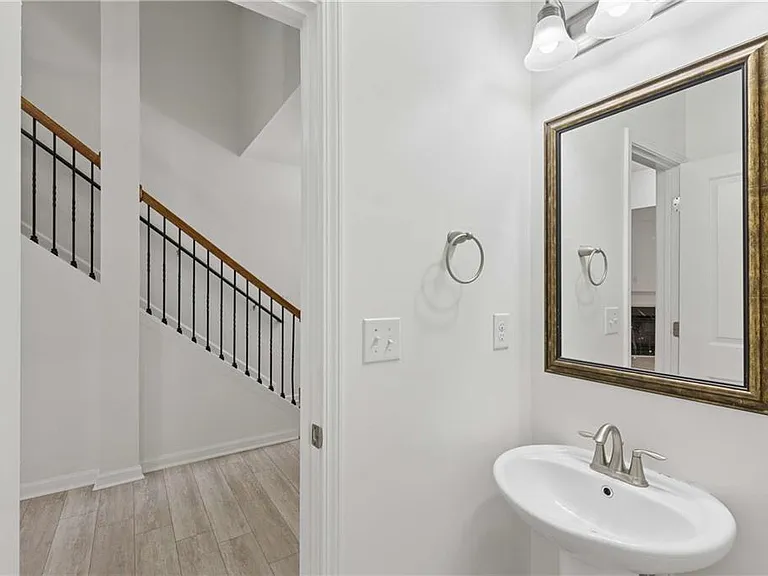 3377 Vintage Cir SE — Photo 6