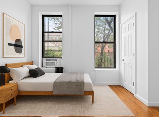 31 Saint Marks Pl APT 15, New York, NY 10003