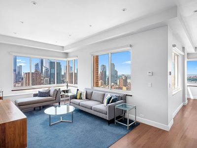 350 W 50th St #Ph4b, New York, NY, 10019