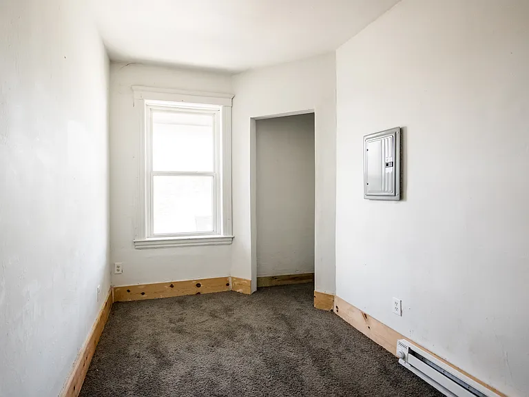 3323 Gratiot Ave #2B — Photo 7