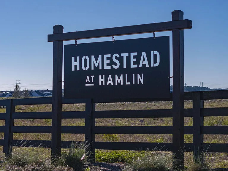 Homestead at Hamlin — Photo 47