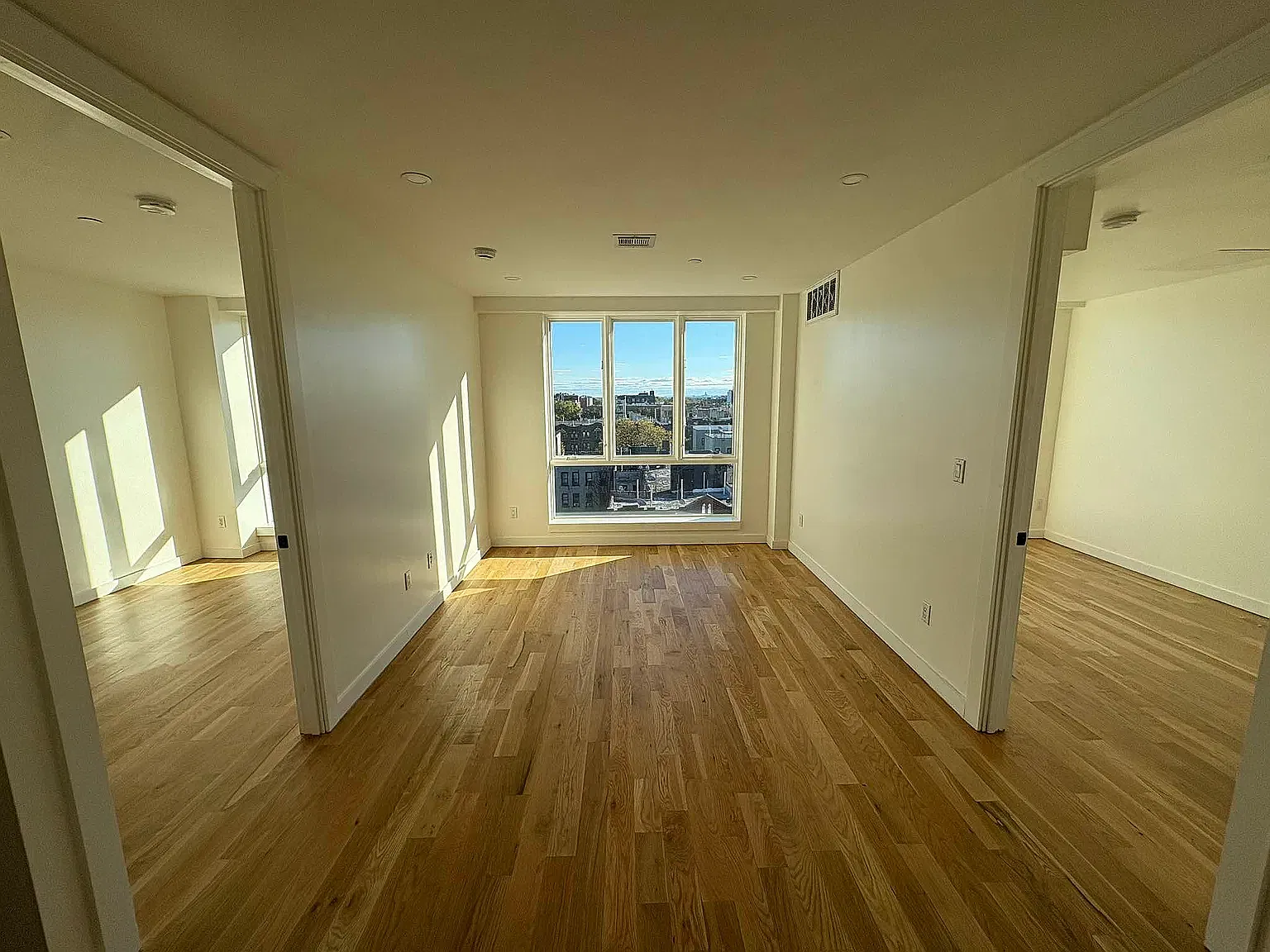 1515 Park Place — Photo 1
