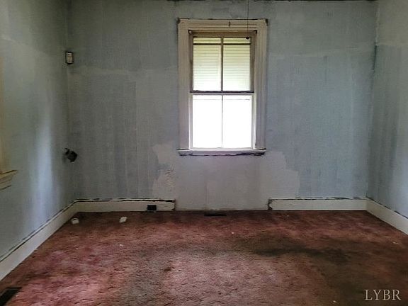 4th image of 2257 Easley Ave