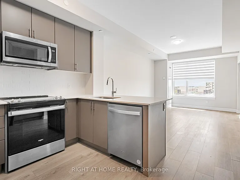 3200 William Coltson Ave #413 — Photo 11