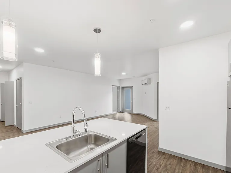 Serenity Apartments — Photo 139